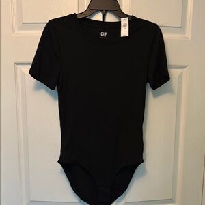 GAP black bodysuit – never worn – tag still on!